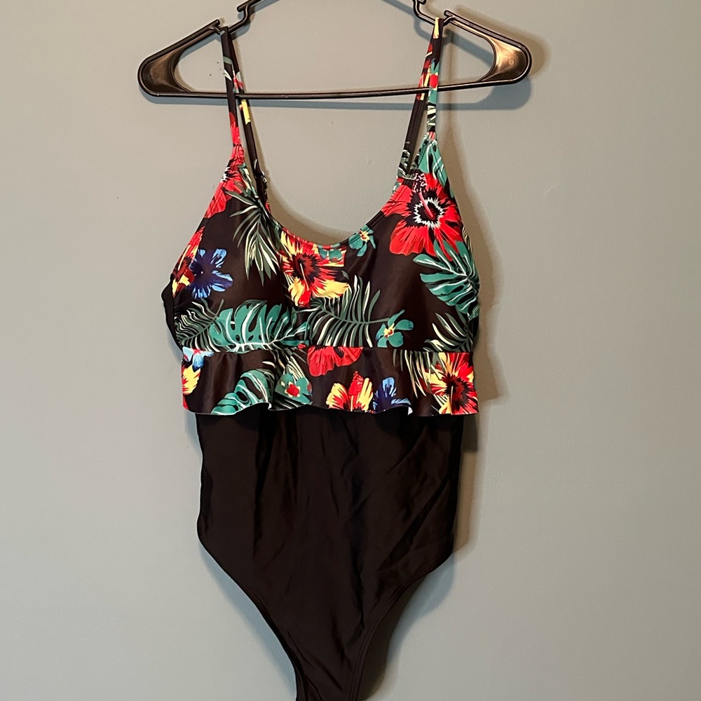 SHEIN floral One Piece Swimwear